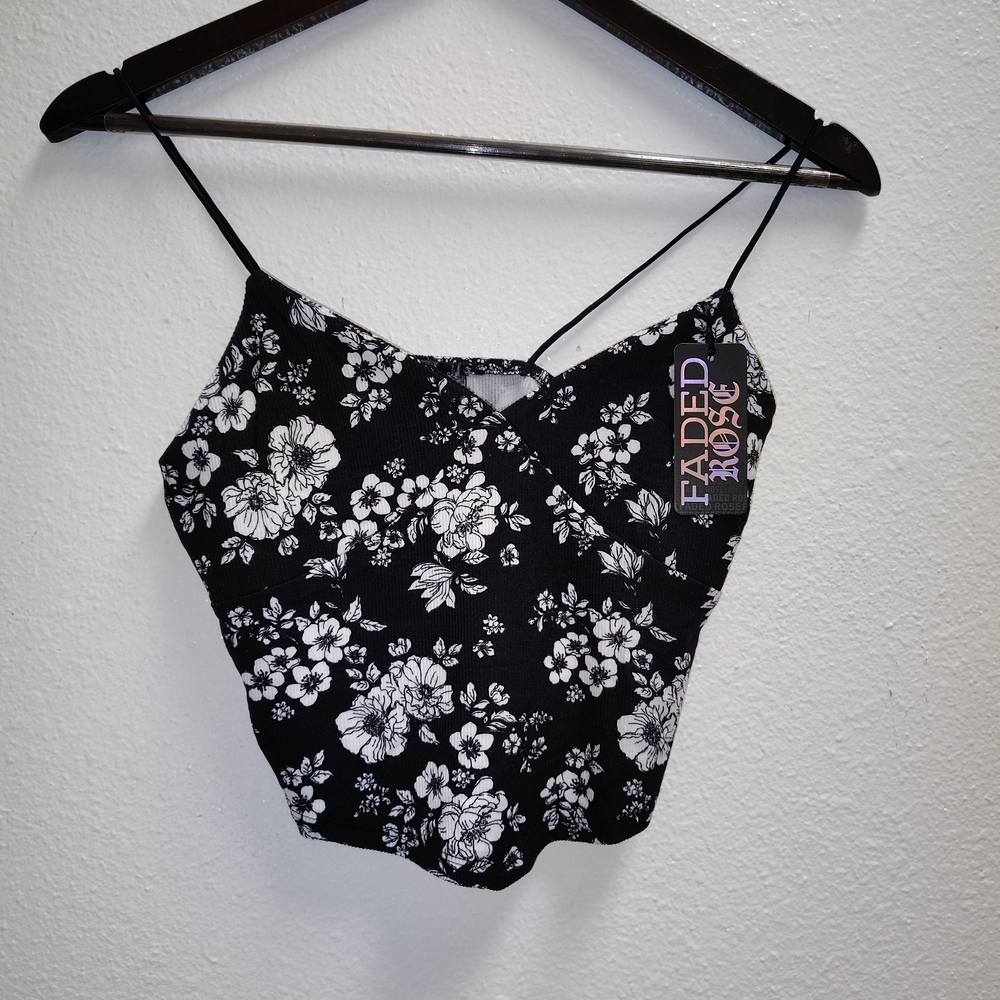 Black and White Sleeveless Crop Camisole
